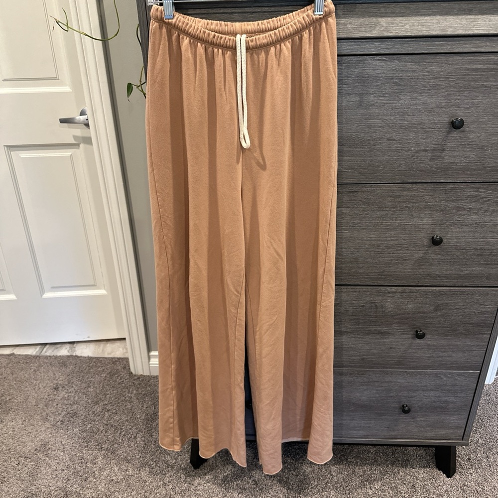 Aerie Tan Wide-Leg Sweatpants Size Small